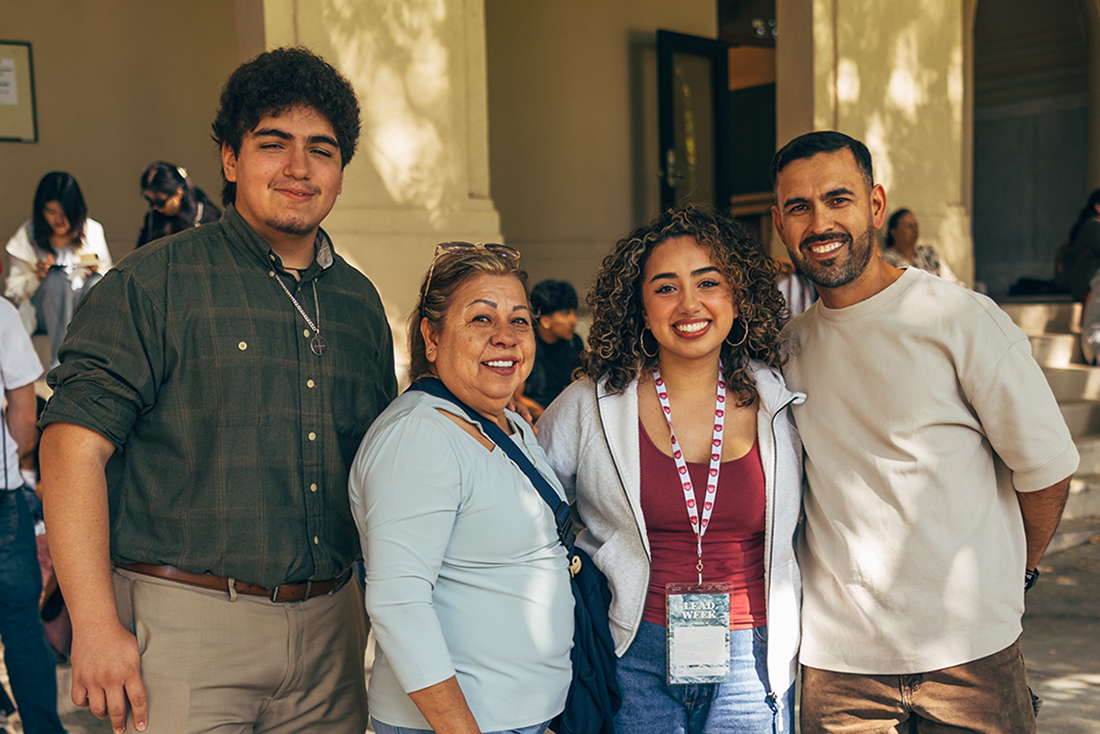 Brother Alex, grandmother Socorro Saenz Espinoza and uncle Erick Saenz joined Jazmin Alevar ’30 during LEAD move-in weekend for first-gen students at Santa Clara University.